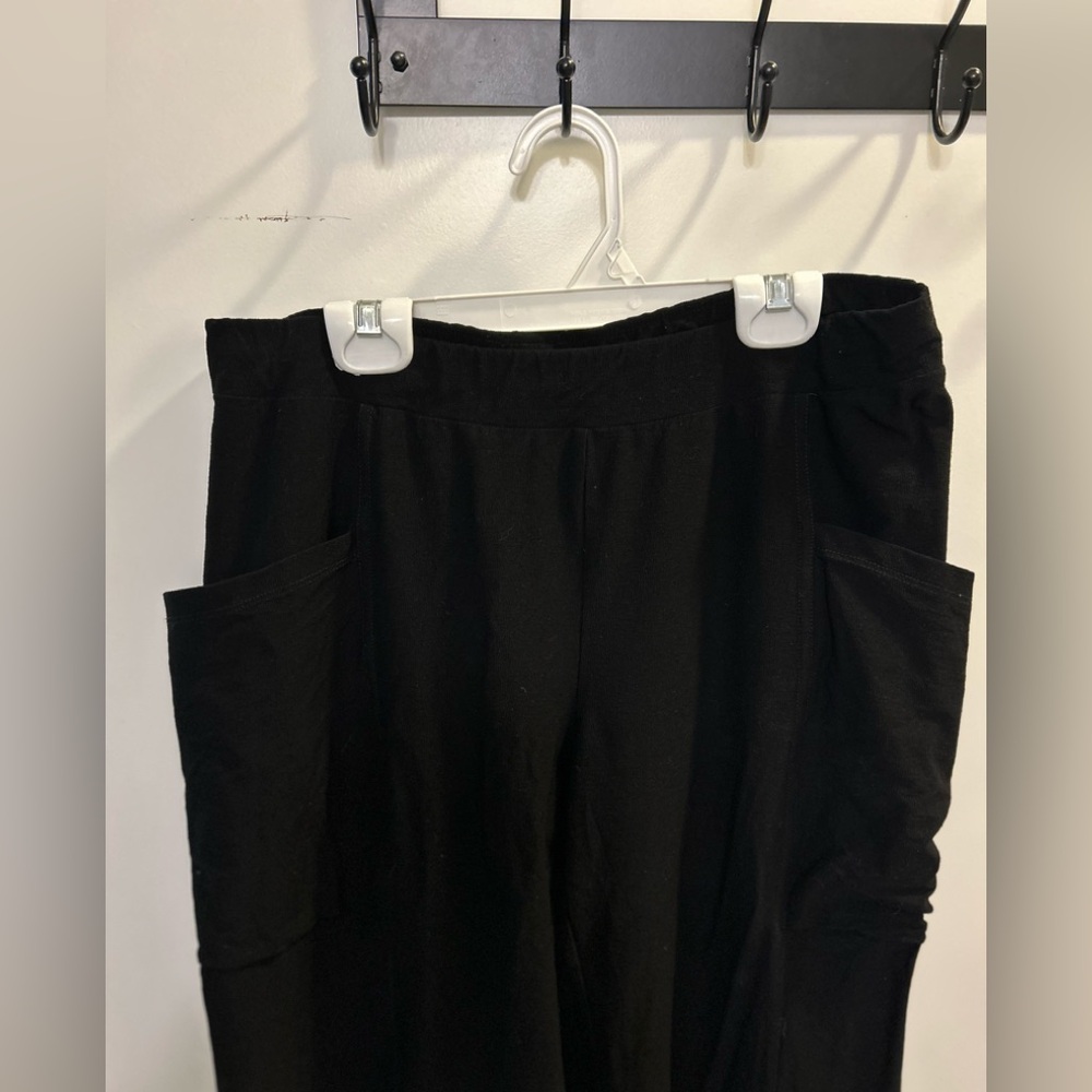 Eileen Fisher Viscose Blend Black Pants with Pockets - Picture 2 of 11